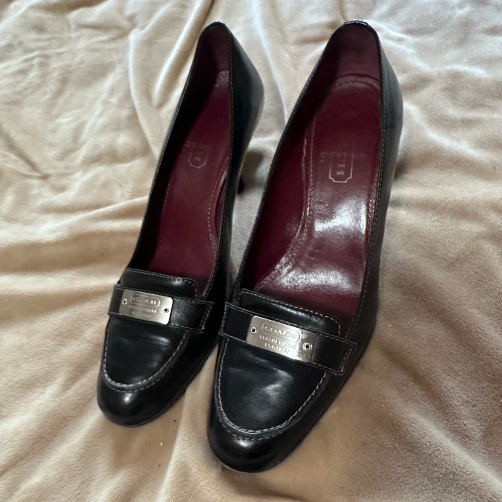 Coach Vintage Black with Silver Details Heels 6